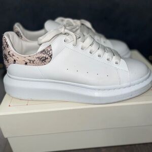 Alexander McQueens Men’s 43